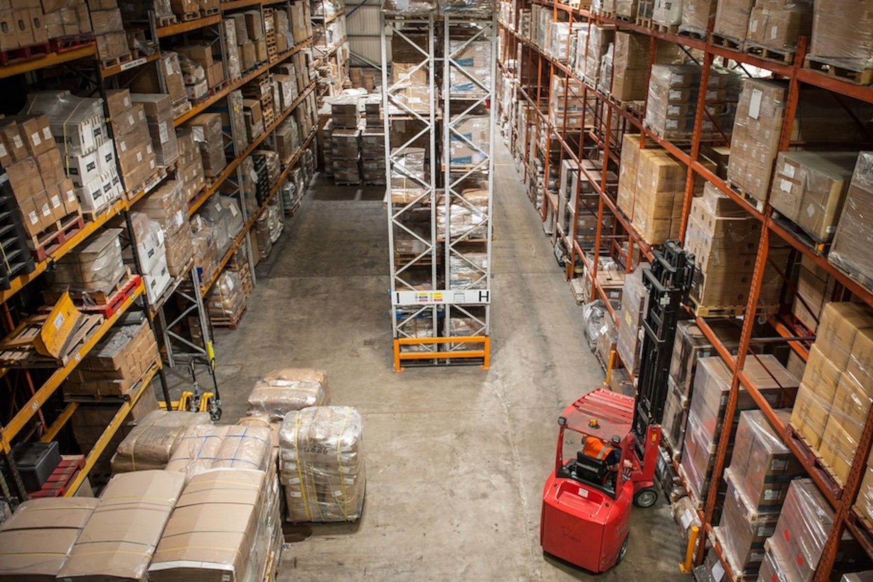 Picture of a warehouse